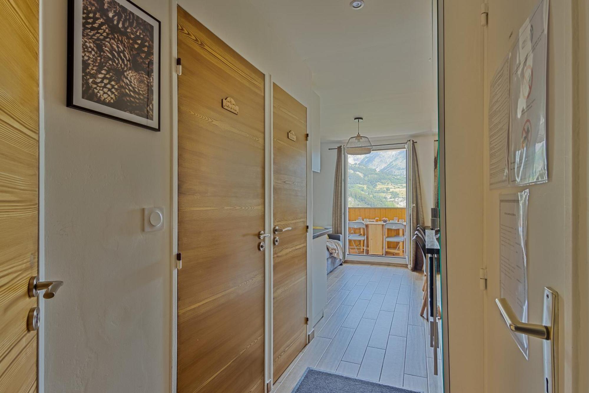 Studio De Charme Avec Vue Sur Le Val D'Allos, Parking Et Wifi Gratuit Exterior foto